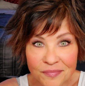 Meet your Posher, Sandy